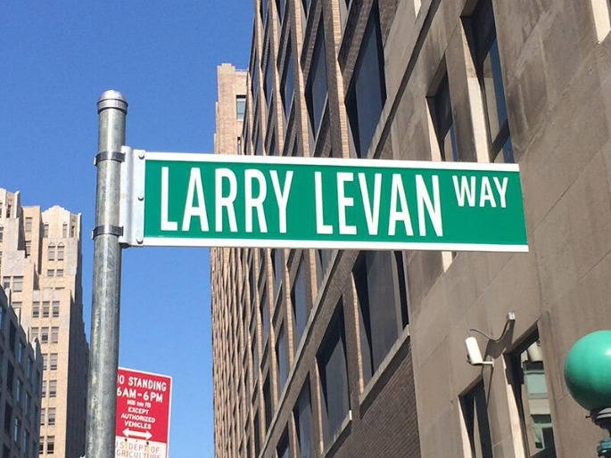 В Нью-Йорке хотят дать улице имя Ларри Левана