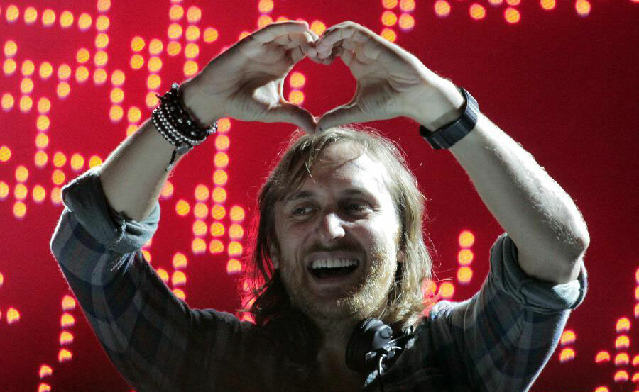 David Guetta и Showtek в своей новой записи скопировали трек Gesaffelstein