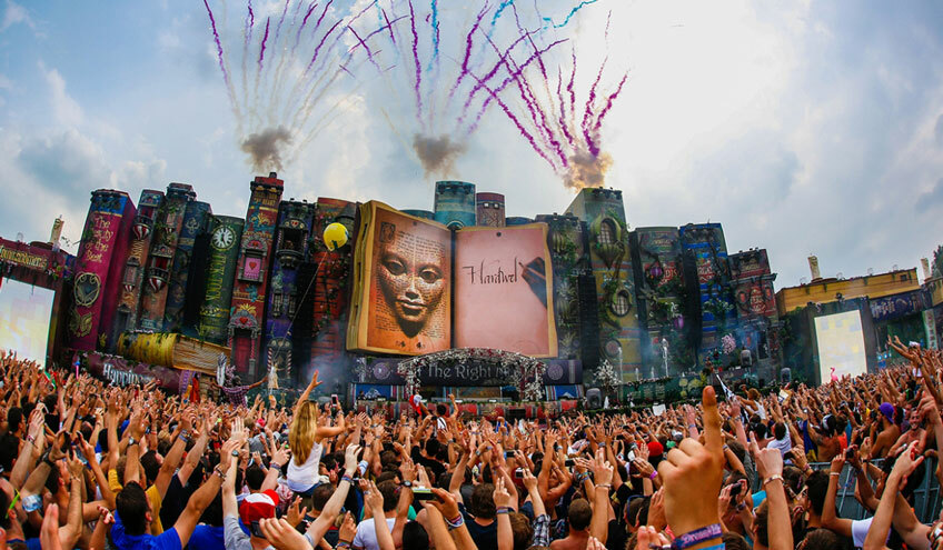 Фестиваль Tomorrowland будет вести прямые трансляции в интернет в этом году