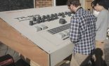 Шотландские умельцы собрали 2,5-метровый Roland TR-909