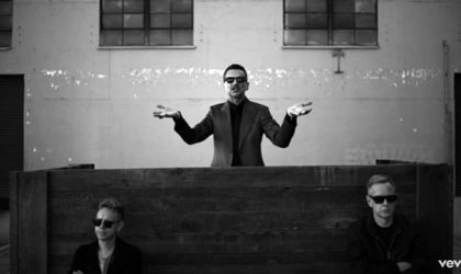Сингл Depeche Mode «Where’s The Revolution» ремикшируют Simian Mobile Disco и еще шесть артистов