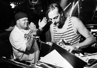 Запись классического сета Ricardo Villalobos и DJ Sneak на вечеринке Cocoon Ibiza