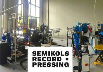 В Риге открылся завод по штамповке пластинок Semikols