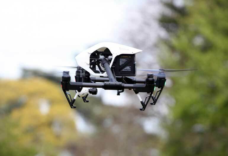 Для борьбы с нелегальными рейвами британская полиция использует дронов