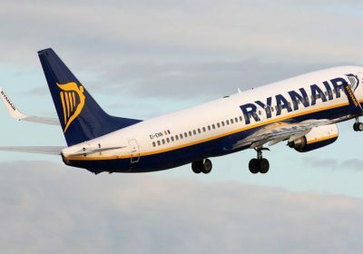 Ryanair запретил алкоголь из дьюти-фри в полетах из Англии на Ибицу
