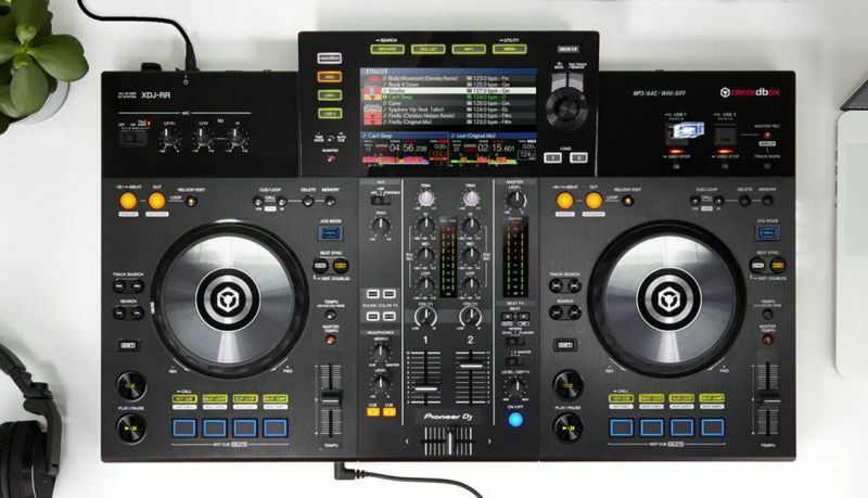 Pioneer DJ представила контроллер XDJ-RR «все-в-одном» для Rekordbox