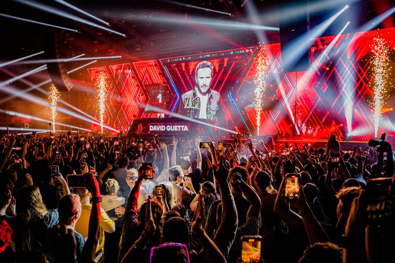 Дэвид Гетта возглавил DJ Mag Top 100 DJs 2021 года