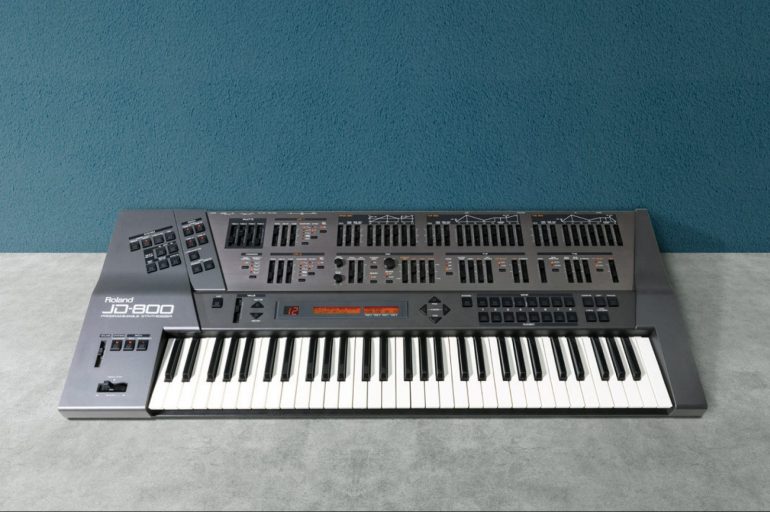 Roland добавила синтезатор JD-800 в свой облачный сервис
