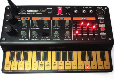 Behringer анонсироала мини-синтезатор Saturn за 99 долларов