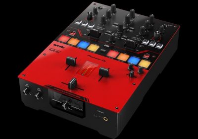 Pioneer DJ выпустила первый баттл-микшер DJM-S5, питающийся по USB