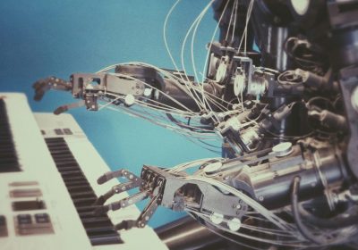 Roland и Universal Music разработали принципы создания музыки с помощью ИИ
