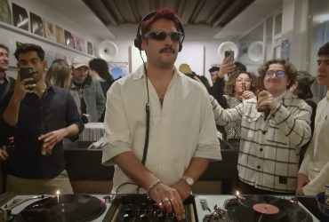 Микс дня: LB aka LABAT играет винил в Yoyaku