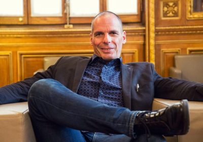 Экс-министру Греции грозит тюрьма за признание в приёме экстази 40 лет назад