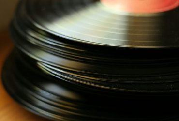 Новый сервис TrackSniff работает как Shazam для DJ-сетов