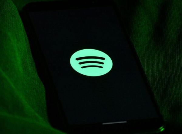 Spotify удалил 75 миллионов ИИ-треков