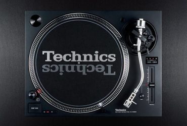 Technics представила новый флагманский проигрыватель SL-1210MKX