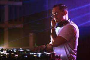 TheRoom Live Gardens of God