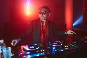 TheRoom Live Gardens of God