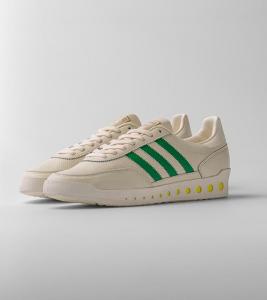 Cream Adidas 5